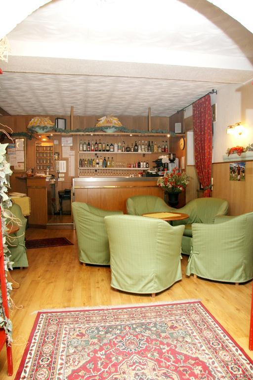 Albergo Garni Cavento Пінцоло Екстер'єр фото